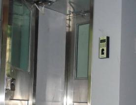 防弹门 